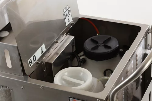curățare fără chimicale în fabrică alimentară cu MENIKINI STEAM MASTER 15 kW